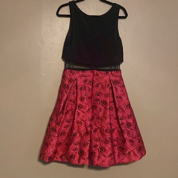 Betsy & Adam Women's Knee Length Party/Cocktail Floral Dress Size 12 - Picture 6 of 8